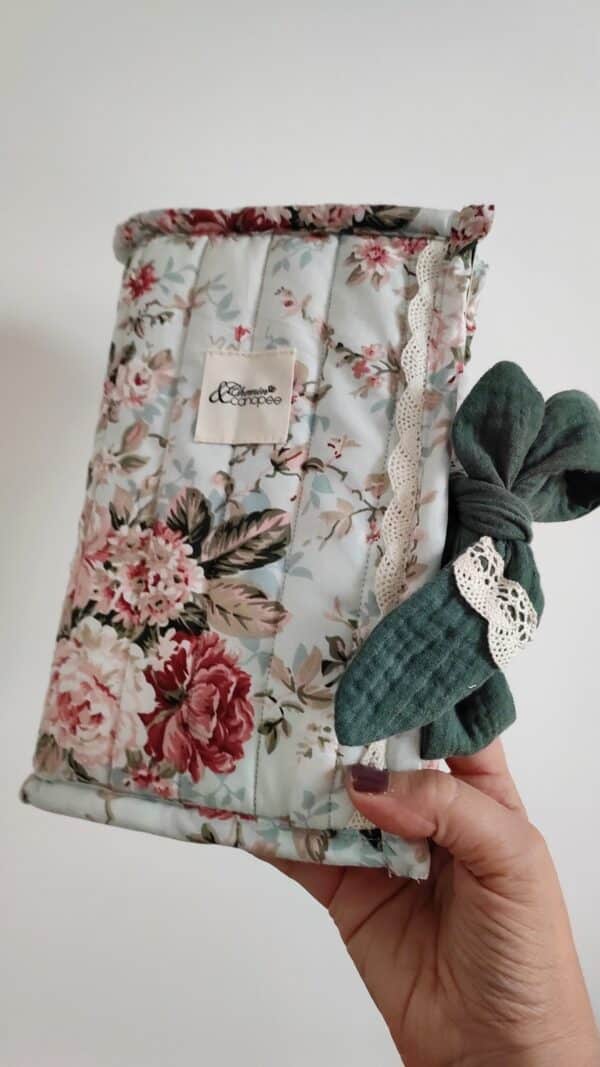 pochette a livre de face