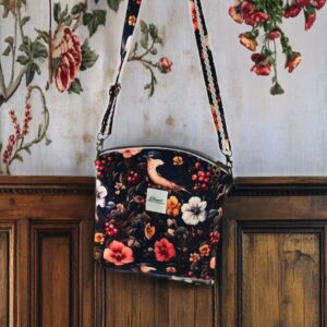 sac-velours-automne-chemin-et-canopee