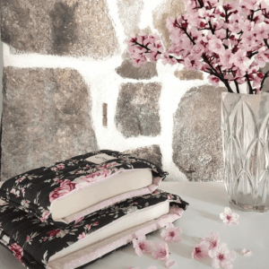 photo pochette à livre sous divers angles